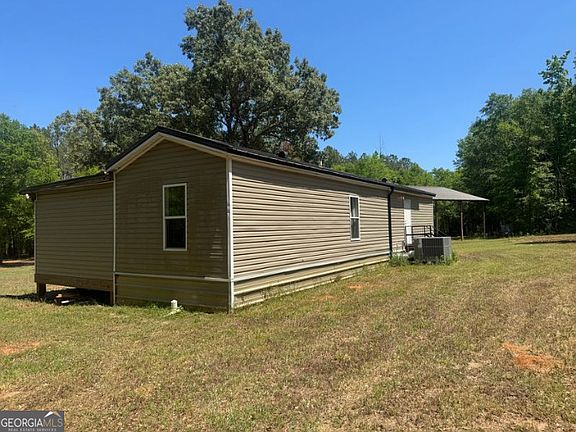 3rd image of 4008 Horseshoe Rd