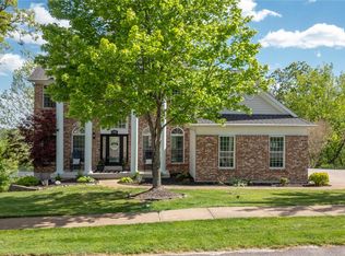 1092 Hawkins Rd, Fenton, MO 63026