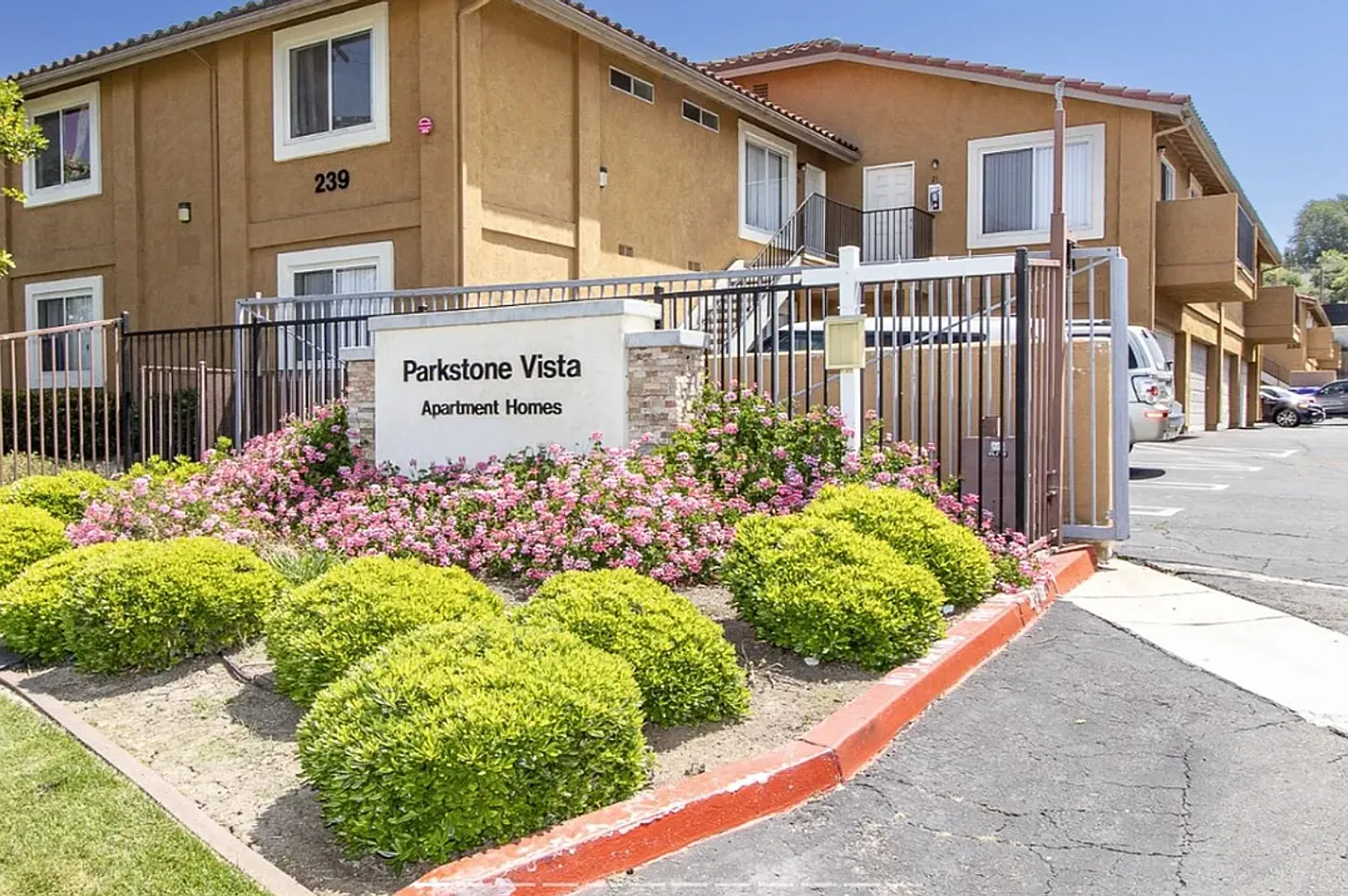 Parkstone Vista — Photo 1