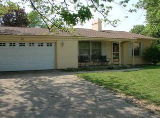 324 Madison Dr, Greenfield, IN 46140