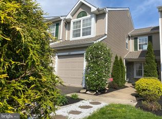 323 Sequoia Dr, Newtown, PA 18940