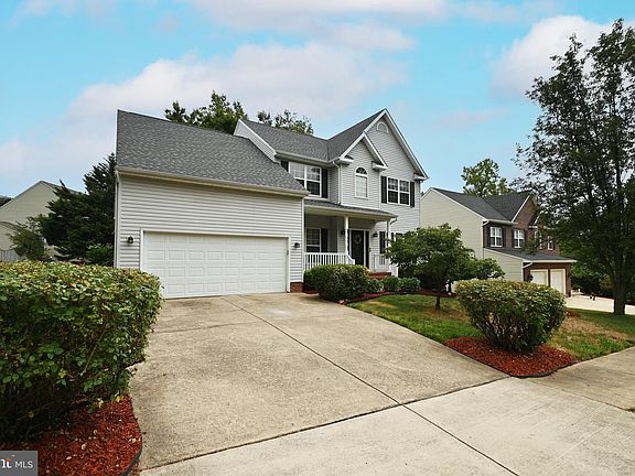 3rd image of 42 Live Oak Ln