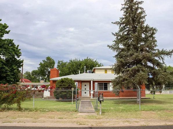 2701 Chapulin Rd SW, Albuquerque, NM 87105