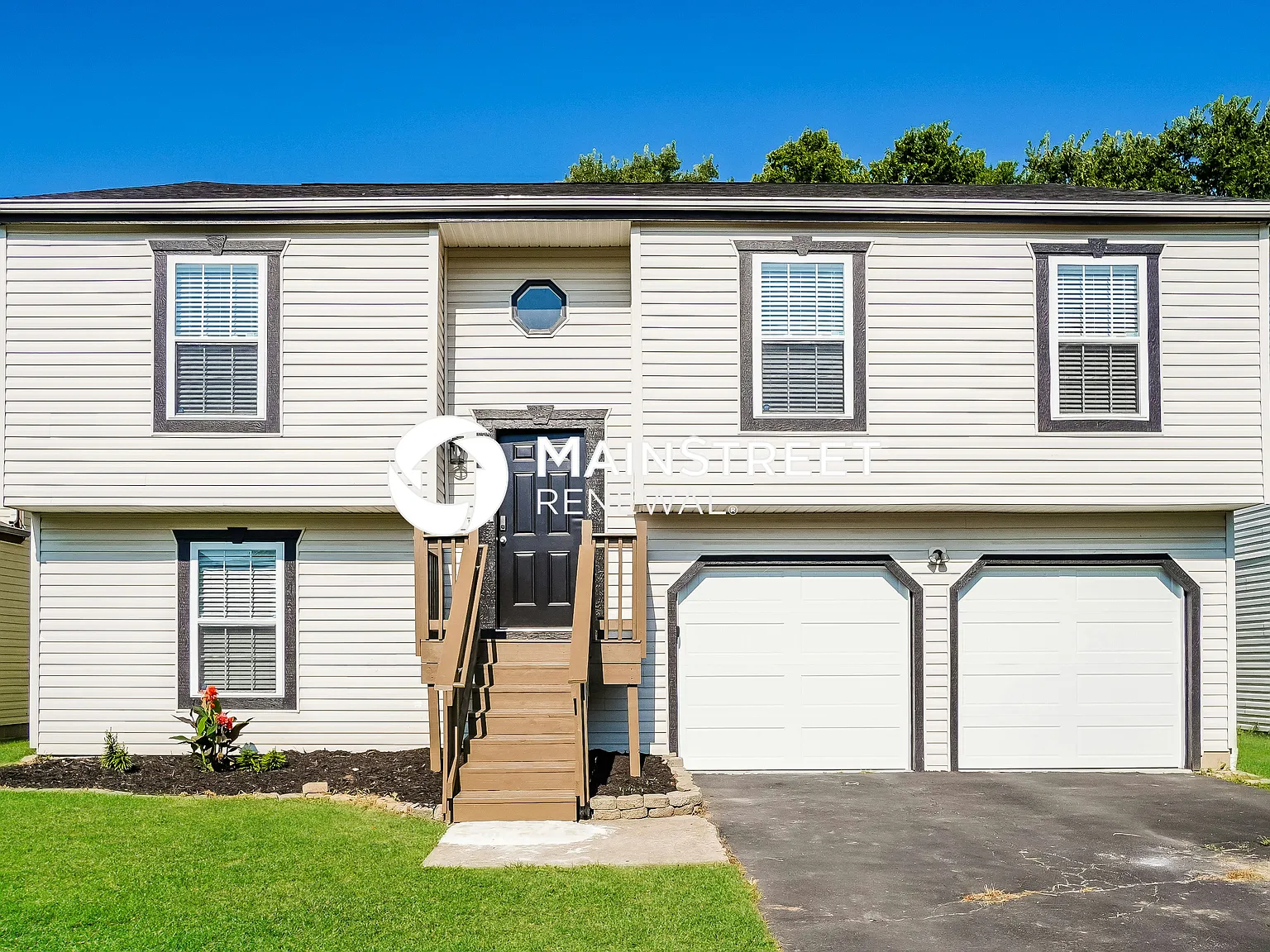3253 Saint Bernard Cir — Photo 1