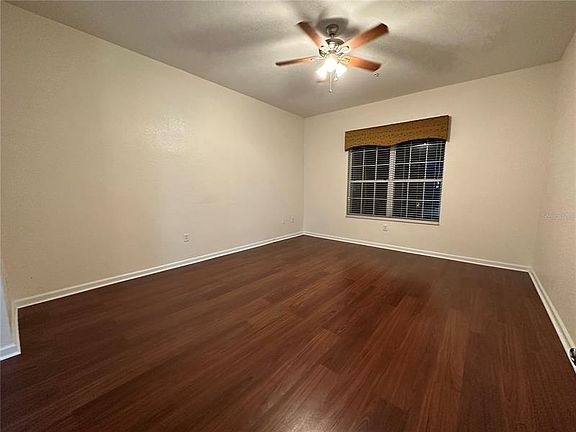 5th image of 5049 Shoreway Loop #402