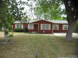 6398 Kings Crown St, San Antonio, TX 78233