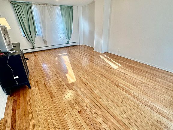 2nd image of 45 Targee St