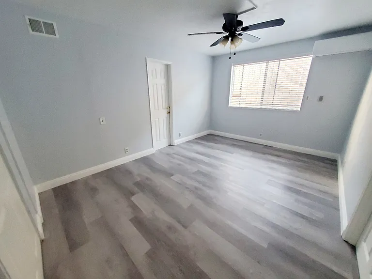 5521 Blueridge St #5 — Photo 15