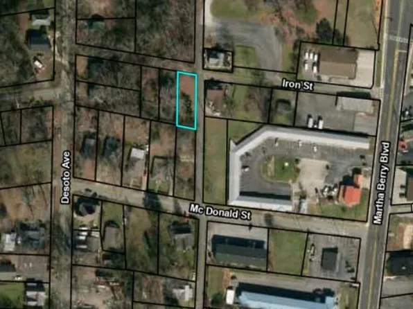 310 Iron St NW #9, Rome, GA 30165