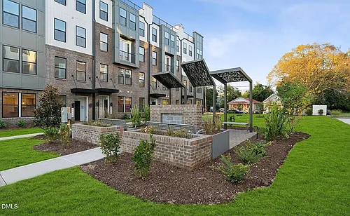 1236 S Person St #101 Photo 1