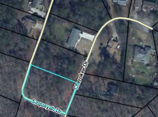 67 Cherokee Dr, Fair Play, SC 29643