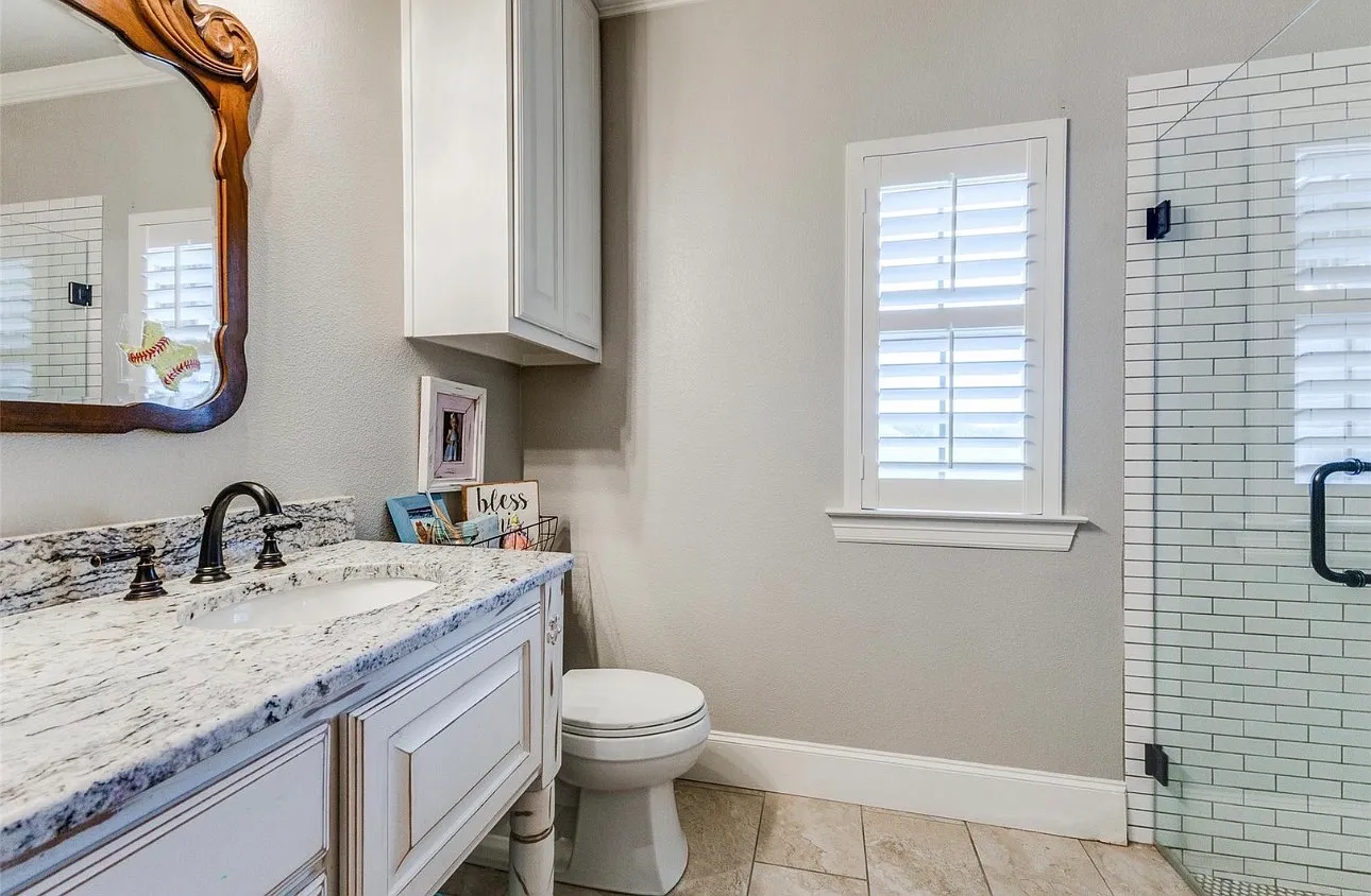5 bed, 4000 sqft, $6,000 — Photo 4