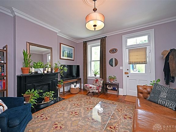 4th image of 4241 Langland St