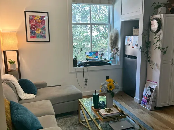 2008 Walnut St APT 2FE, Philadelphia, PA 19103