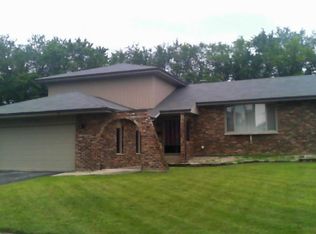 18016 Cherrywood Ln, Homewood, IL