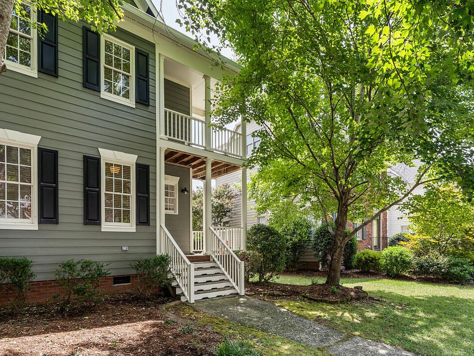 1st image of 121 College Ave