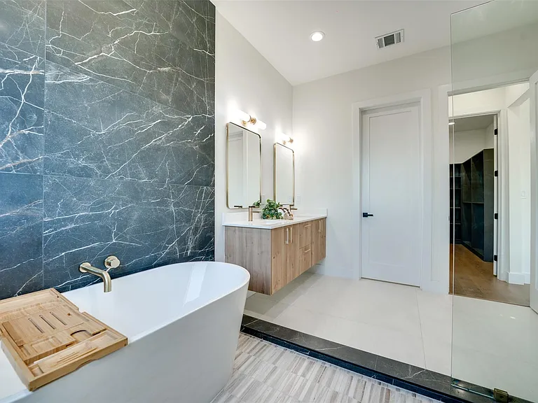 3825 Munger Ave — Photo 26
