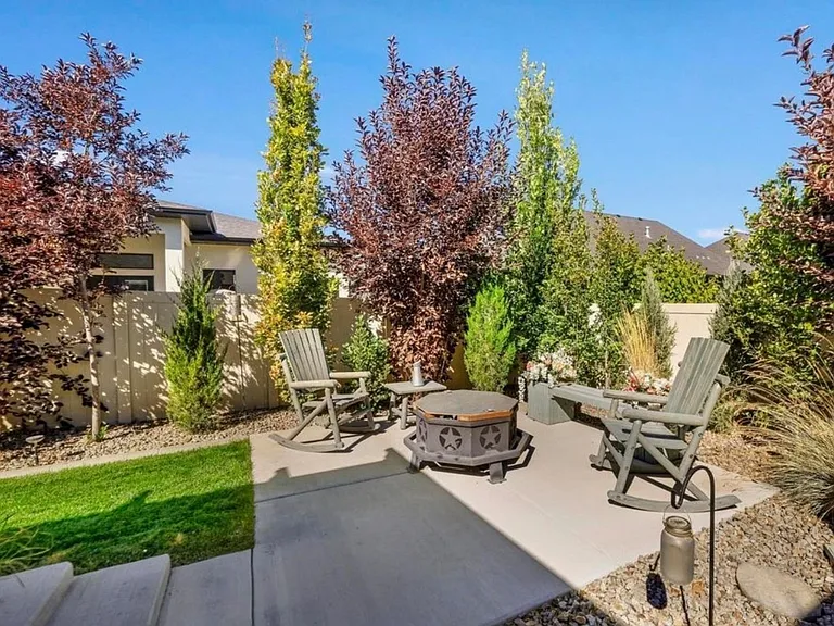 2043 Prospector Way — Photo 20