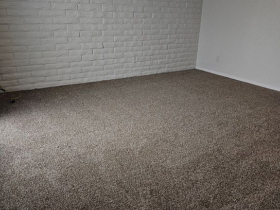 4th image of 306 3rd St Unit A