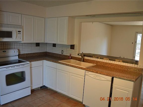 4th image of 1030 Pleasant Valley Ln