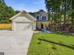 3035 Hamilton Rd, Cumming, GA 30041