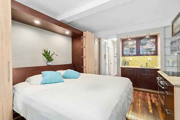 Sold by Douglas Elliman | media 2