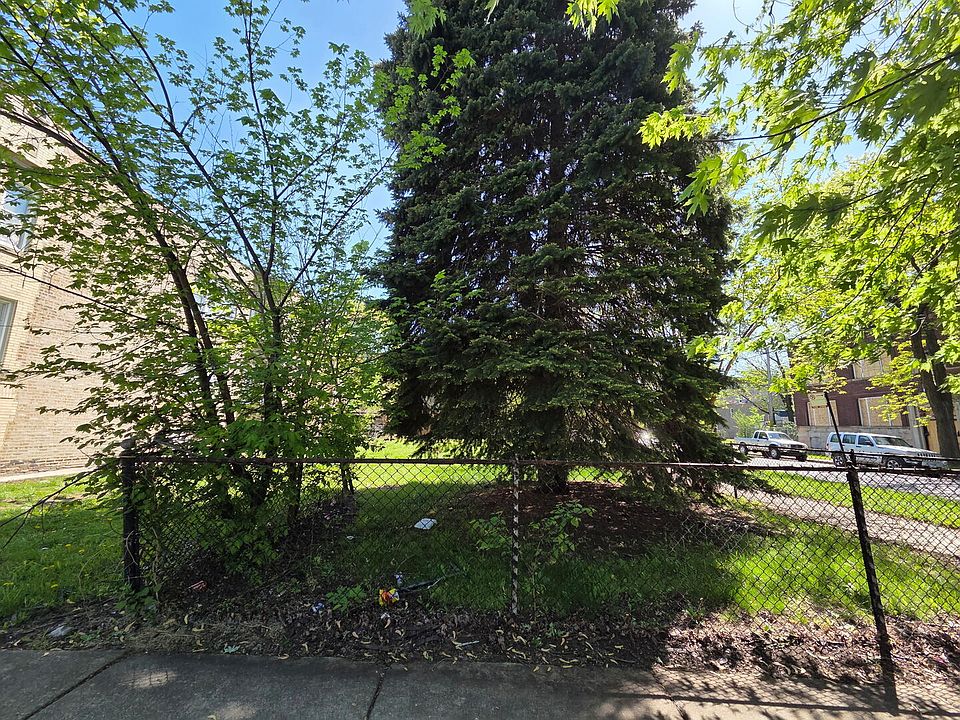 1st image of 5545 S Wood St