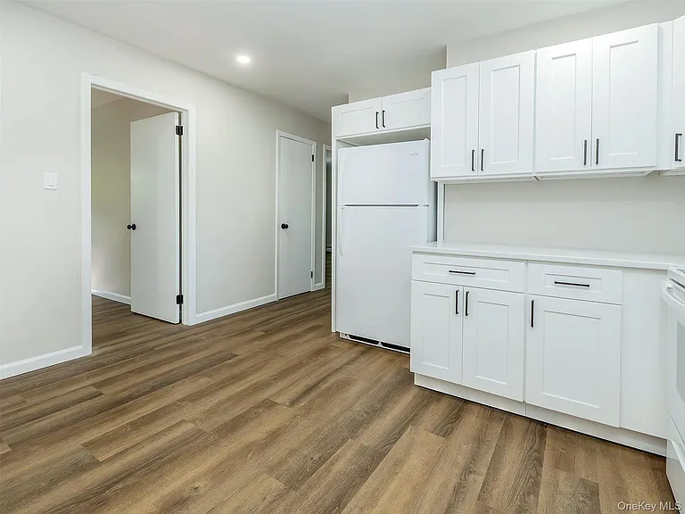80 Maxwell Ave — Photo 9