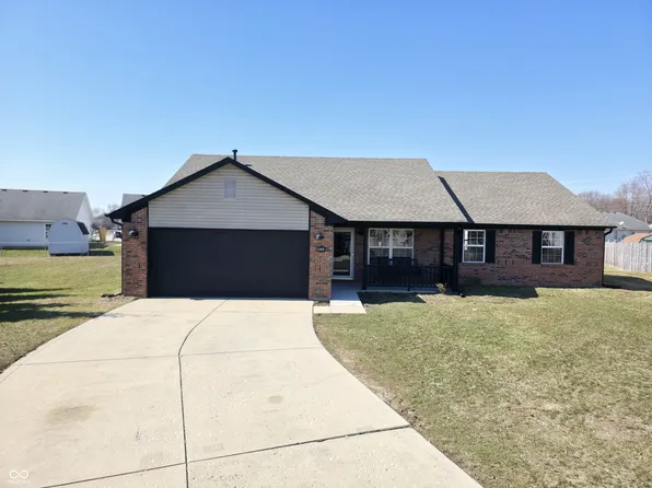 1208 Western Ct, Shelbyville, IN 46176