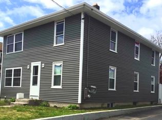 33 Everett St, Pawtucket, RI 02861