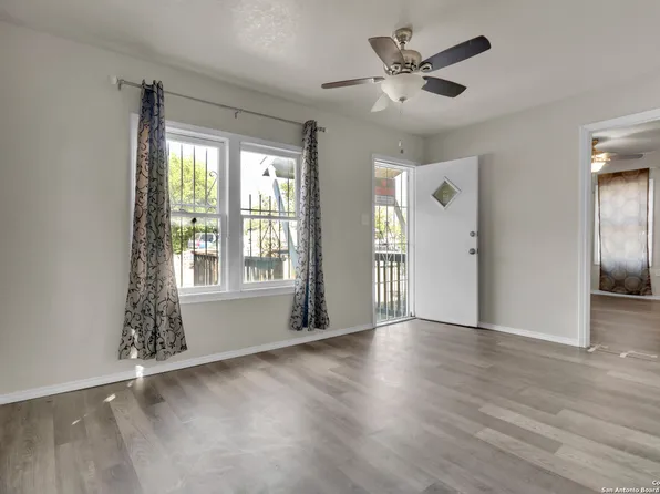 222 Guthrie, San Antonio, TX 78237