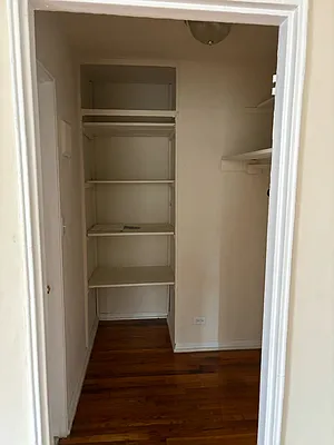 Rented by Voro Purple LLC | media 4