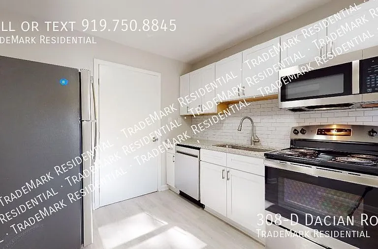 308D Dacian Rd — Photo 1