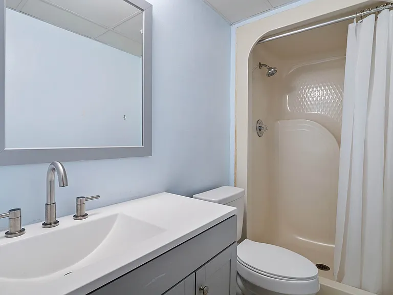 1673 Spring Garden Ct #1673 — Photo 6