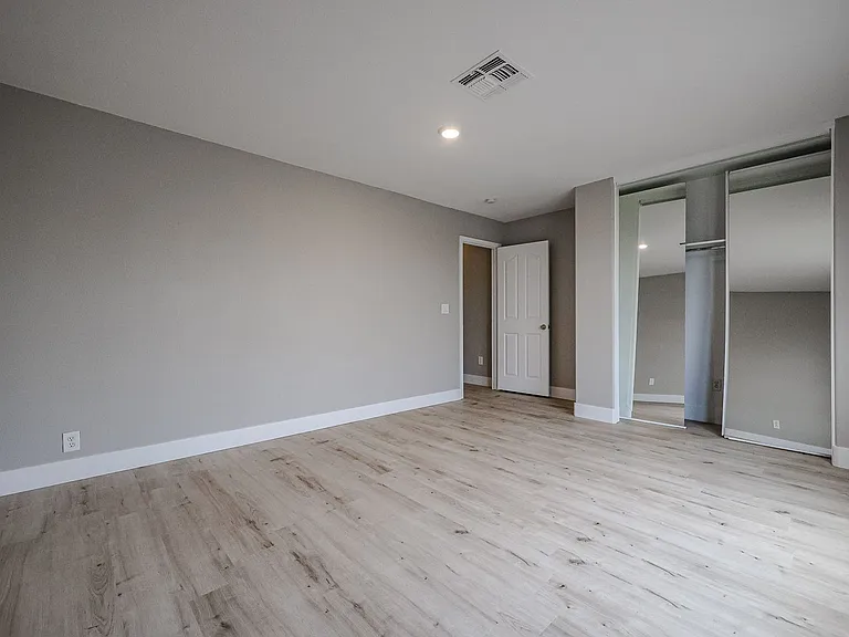 3385 E Longhorn Dr — Photo 30