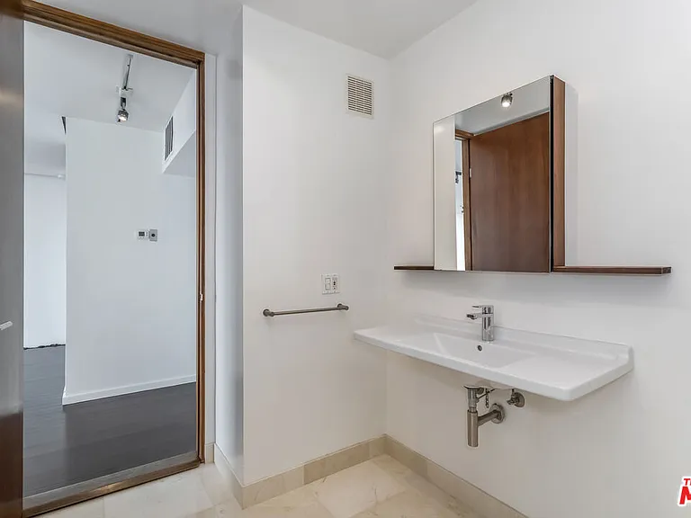 8787 Shoreham Dr #610 — Photo 11