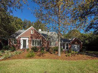 552 Elizabeth Ln W, Charleston, SC 29407
