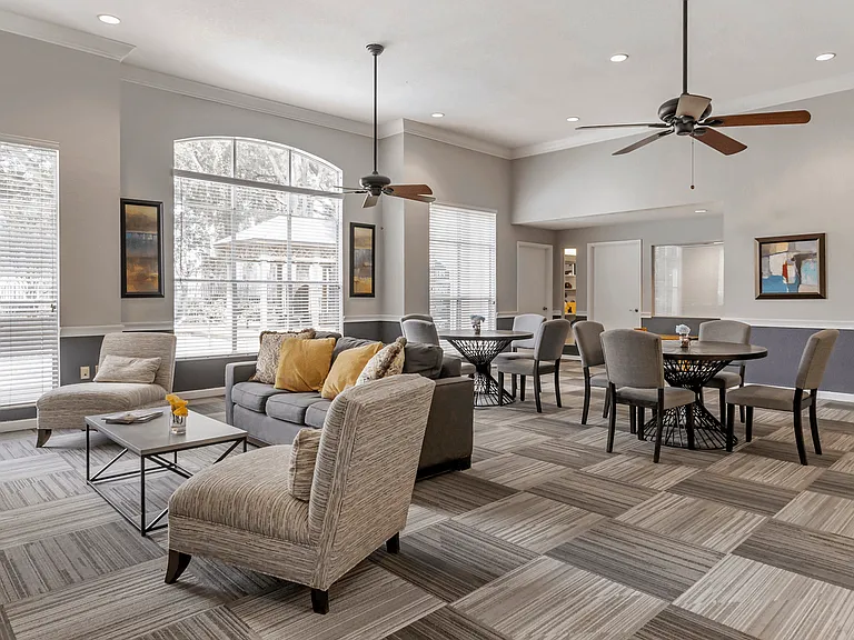 Waterford at Cypress Lake Apartments — Photo 10