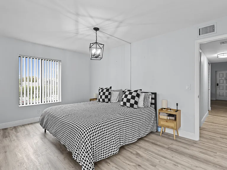 629 Sea Pine Way #D2 — Photo 18