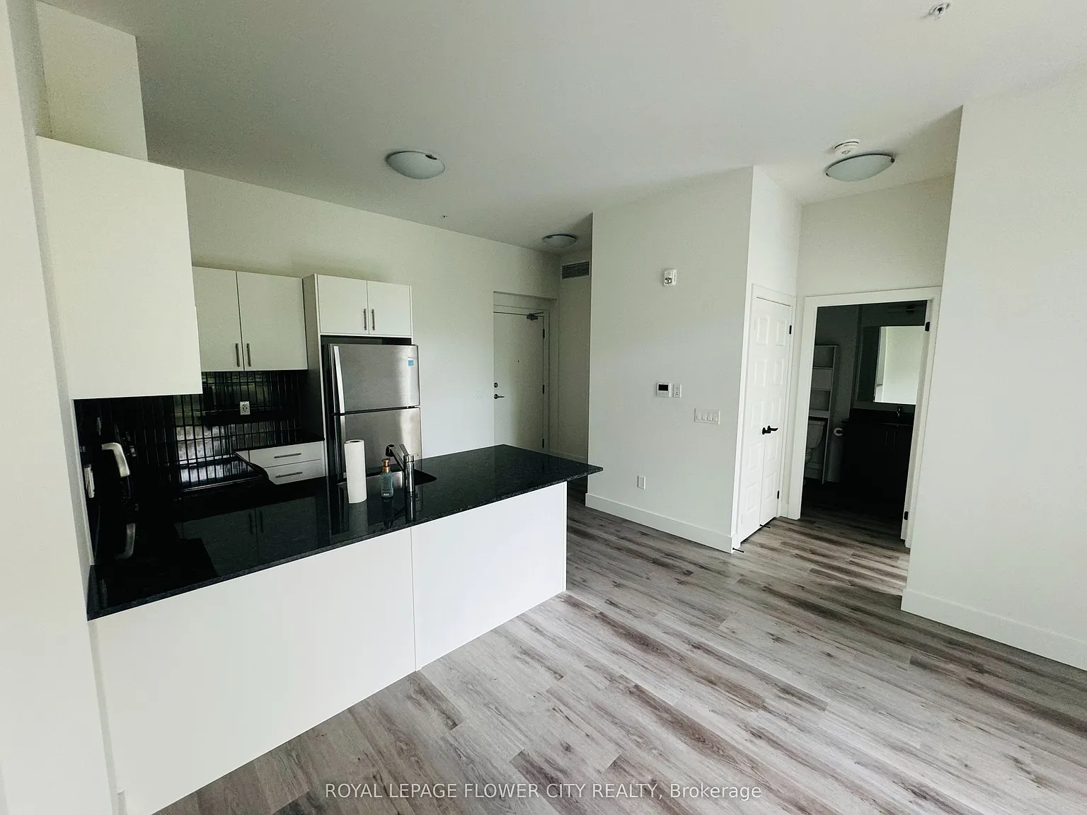 Spurline Condos — Photo 4