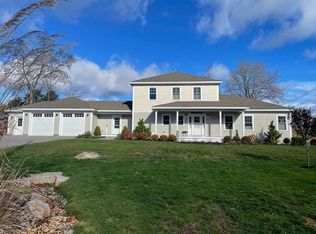 195 Main St, Rockport, MA 01966