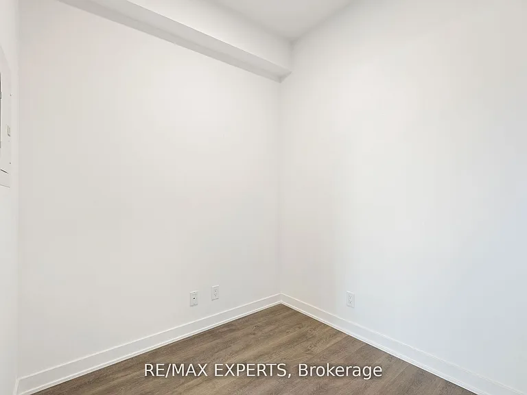 50 Upper Mall Way #B1504 — Photo 16