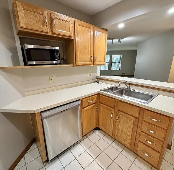 4046 Saint Andrews Ct #1 — Photo 9