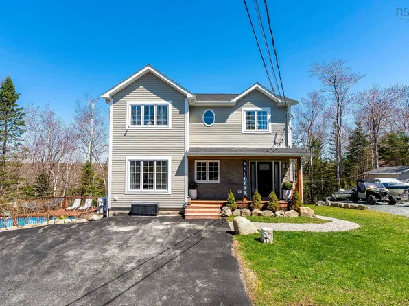 569 Lakecrest Dr, Middle Sackville, NS B4E 3L4