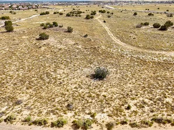 Madreselva Rd NW, Albuquerque, NM 87120