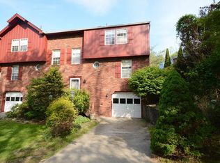 305 Timberglen Dr, Imperial, PA 15126