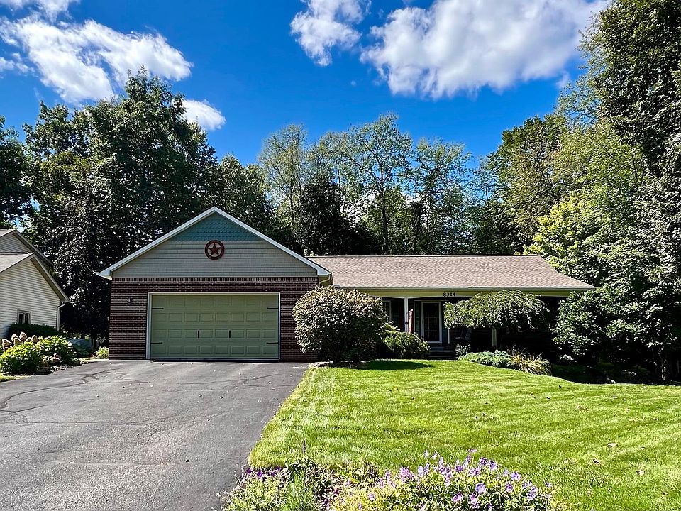 1st image of 8324 Woodland Cir