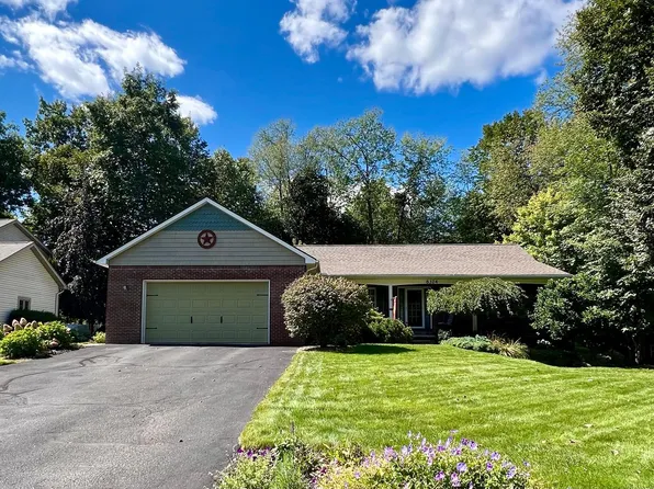 8324 Woodland Cir, Goodrich, MI 48438