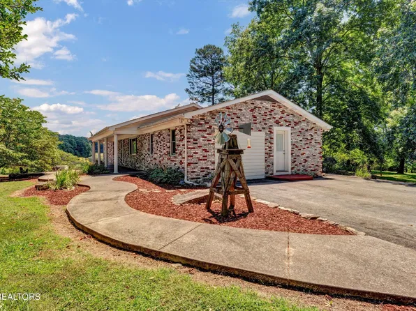 280 Holloway Rd, Sharps Chapel, TN 37866