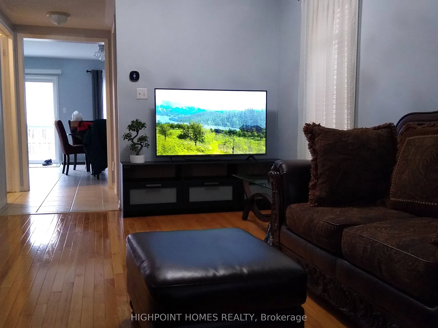 3 bed, $2,950 — Photo 3